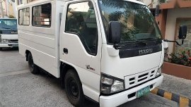 2007 Isuzu NHR for sale