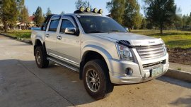 2012 model Isuzu DMAX for sale