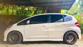 2014 Honda Jazz 1.5 iVTEC for sale 