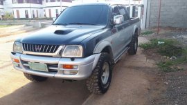 Mitsubishi Strada 2000 for sale