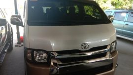 2015 Toyota GL Grandia AT for sale 
