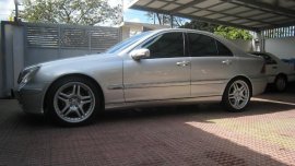 2nd Hand (Used) Mercedes-Benz C200 2001 Automatic Gasoline for sale in Quezon City