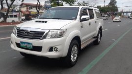 Selling 2nd Hand (Used) Toyota Hilux 2014 in Quezon City