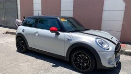 Selling 2nd Hand (Used) 2018 Mini Cooper S Automatic Gasoline in Pasig