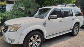 Selling 2nd Hand (Used) Ford Everest 2012 in Parañaque