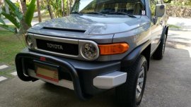 Selling 2nd Hand (Used) Toyota Fj Cruiser 2016 in Olongapo