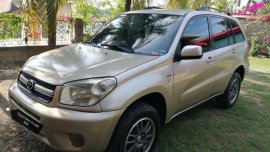 Selling Toyota Rav4 2004 in Pozorrubio