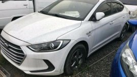 Selling Hyundai Elantra 2016 in Cainta
