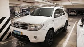 Toyota Fortuner 2010 Automatic Gasoline for sale in Cainta