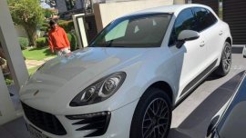 Selling 2nd Hand (Used) Porsche Macan 2015 at 19000 in Quezon City