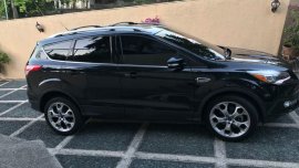 Selling 2nd Hand Ford Escape 2015 in Muntinlupa