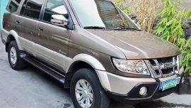 Selling 2nd Hand Isuzu Crosswind 2011 in Quezon City