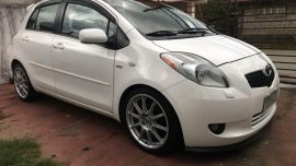 Sell White 2008 Toyota Yaris in San Fernando
