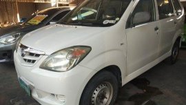 White Toyota Avanza 2009 Manual Gasoline for sale in Quezon City