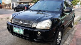 Selling Used Hyundai Tucson 2006 Automatic Diesel at 120000 km in Marikina