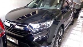 Selling Used Honda Cr-V 2018 in Makati