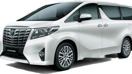 White Toyota Alphard 2019 for sale 