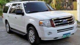 Selling White 2011 Ford Expedition Automatic Gasoline 