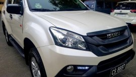 Selling Pearl White Isuzu Mu-X 2017 in San Pascual
