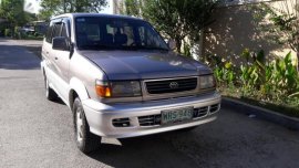 Used Toyota Revo 2000 for sale in Santa Maria