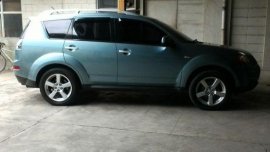 Selling 2nd Hand Mitsubishi Outlander 2009 in Quezon City