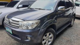 Selling Toyota Fortuner 2011 Automatic Diesel in Quezon City