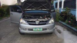 Selling 2nd Hand Toyota Innova 2005 Manual Gasoline at 40094 km in Dasmariñas