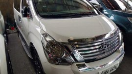 Selling White Hyundai Grand Starex 2015 for sale in Automatic