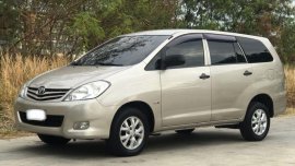 Selling Toyota Innova 2012 Automatic Diesel in Parañaque