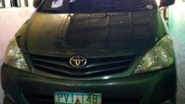 Selling Toyota Innova 2010 Manual Diesel in Calamba