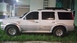 Selling 2nd Hand Ford Everest 2005 in Angeles