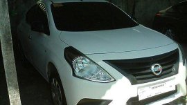 White Nissan Almera 2017 for sale in Manual