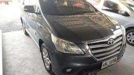 Selling Grey Toyota Innova 2015 at 38000 km for sale