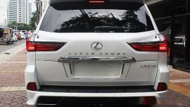 Selling White Lexus Lx 570 2018 for sale in Automatic