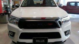 Selling Toyota Hilux 2019 in Manila