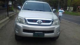 Selling 2nd Hand Toyota Hilux 2010 in Ramon