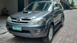 Selling 2nd Hand Toyota Fortuner 2005 Automatic Diesel at 80000 km in Manila