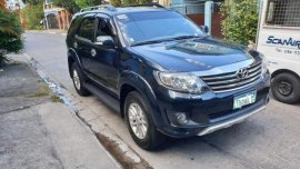Selling 2013 Toyota Fortuner for sale in Cainta