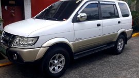 Selling 2nd Hand Isuzu Crosswind 2012 Automatic Diesel at 70000 km in Manila