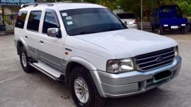 Selling Used Ford Everest 2005 at 45000 km in Sasmuan