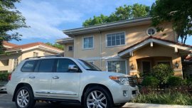 2nd Hand Toyota Land Cruiser 2015 for sale in Quezon City