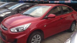 Red Hyundai Accent 2016 at 70000 km for sale in Parañaque