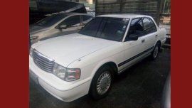 Selling White Toyota Crown 1993 in Parañaque
