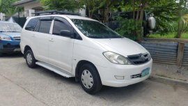 Selling 2nd Hand Toyota Innova 2005 at 114000 km in Cainta