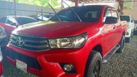 Selling Red Toyota Hilux 2018 in Manual