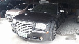 Selling Black Chrysler 300C 2007 at 44652 km in Gasoline Automatic
