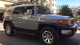 Selling Silver Toyota Fj Cruiser 2015 at Gasoline Automatic