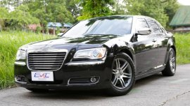 Selling 2nd Hand Chrysler 300c 2011 Automatic Gasoline at 50000 km in Quezon City