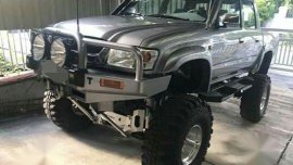 Toyota Hilux 2003 Manual Diesel for sale in Manila