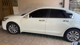 2nd Hand 2013 Pearl White Honda Accord for sale in Makati